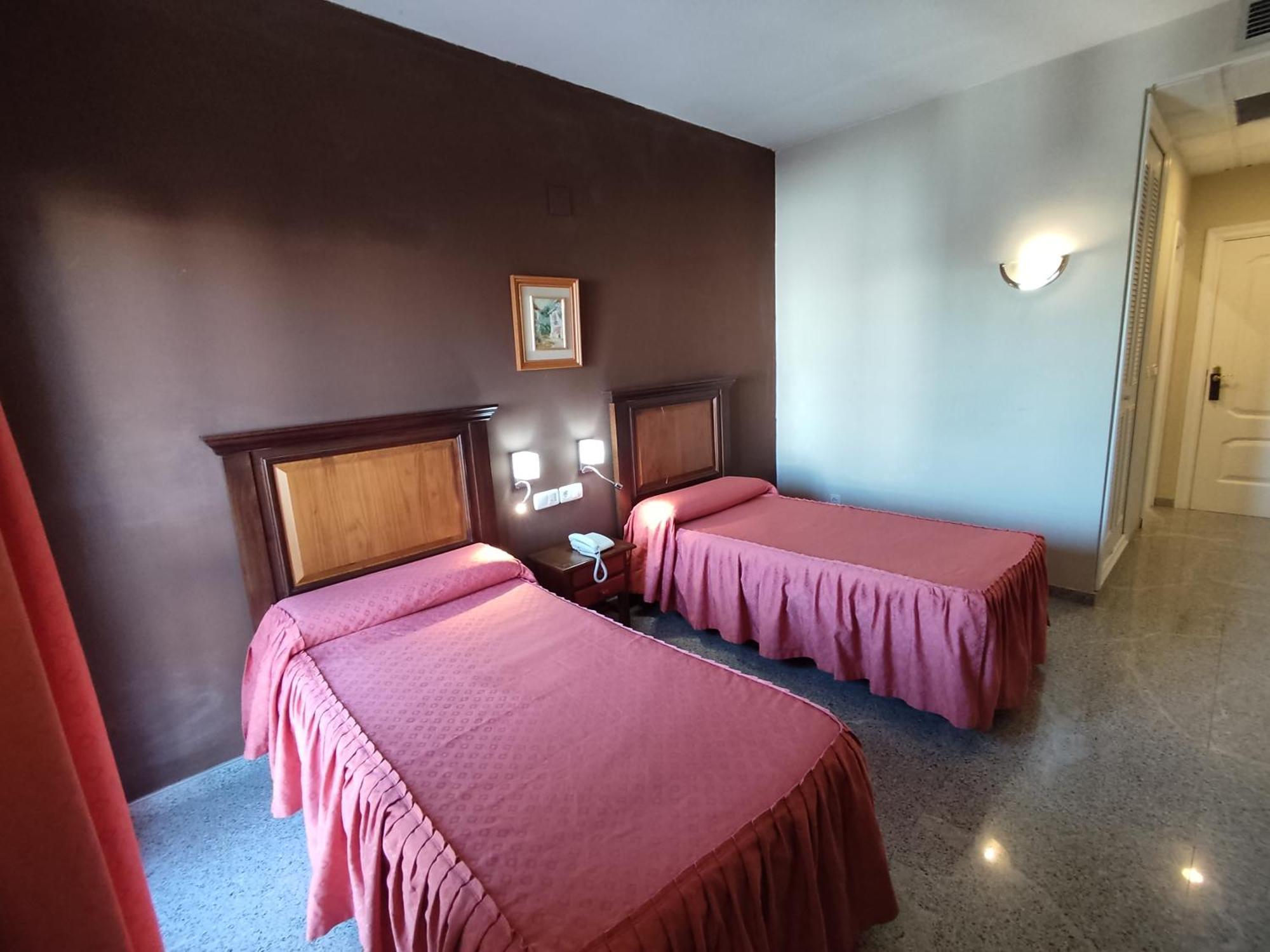 Hotel El Doncel Атарфе Экстерьер фото