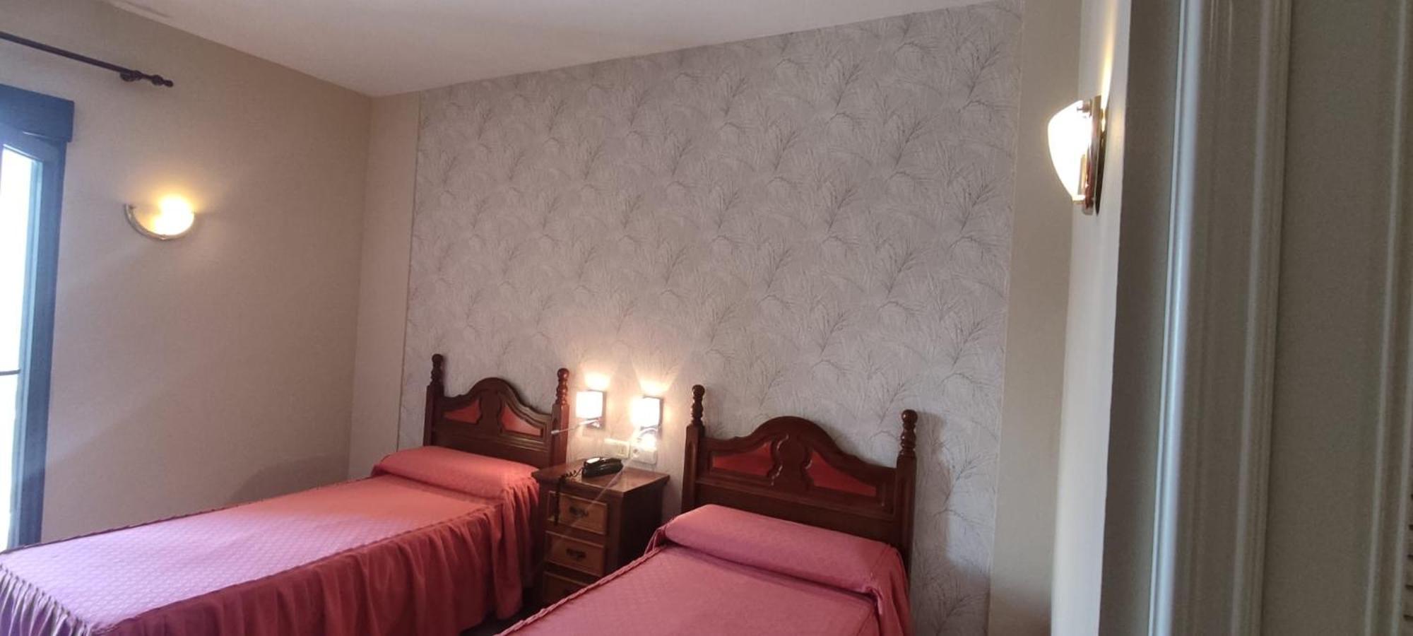 Hotel El Doncel Атарфе Экстерьер фото