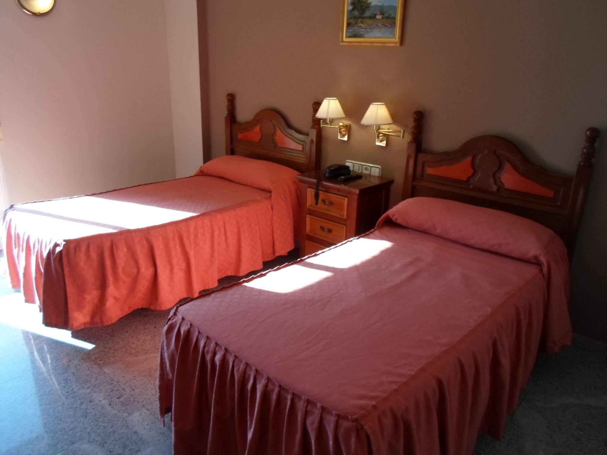 Hotel El Doncel Атарфе Экстерьер фото
